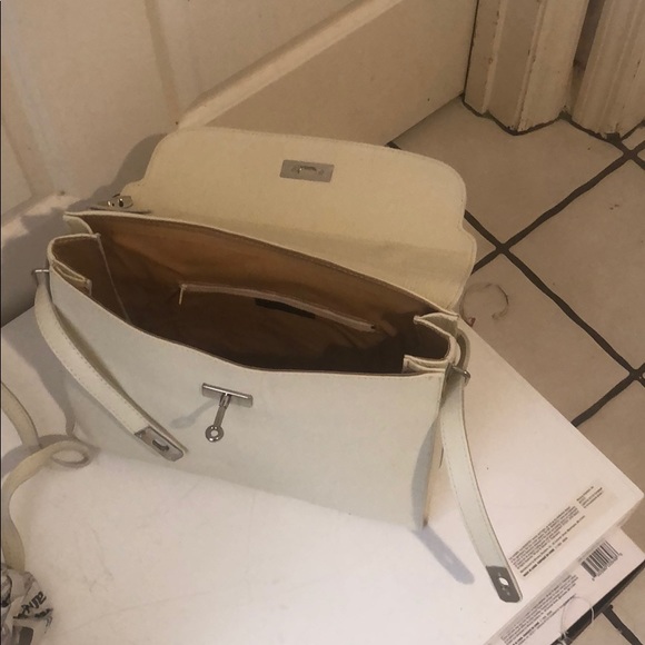 Handbag - Picture 4 of 7